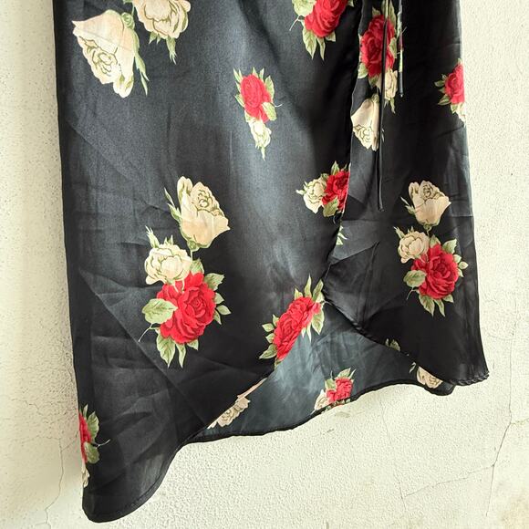 Vtg 90s Wrap Skirt Black Silky Satin Rose Print Midi USA Made Coquette Grunge S - Picture 3 of 7